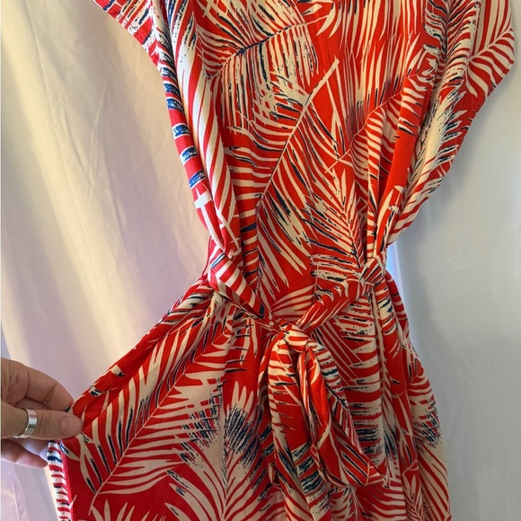 Cupshe Tropical Red and White Maxi Dress - Picture 11 of 11
